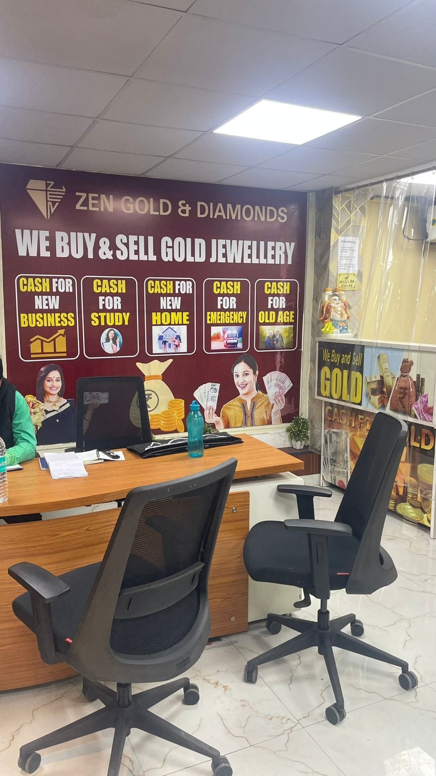 Inside Zen Gold & Diamonds office with staff assisting customers in Vaishali Ghaziabad